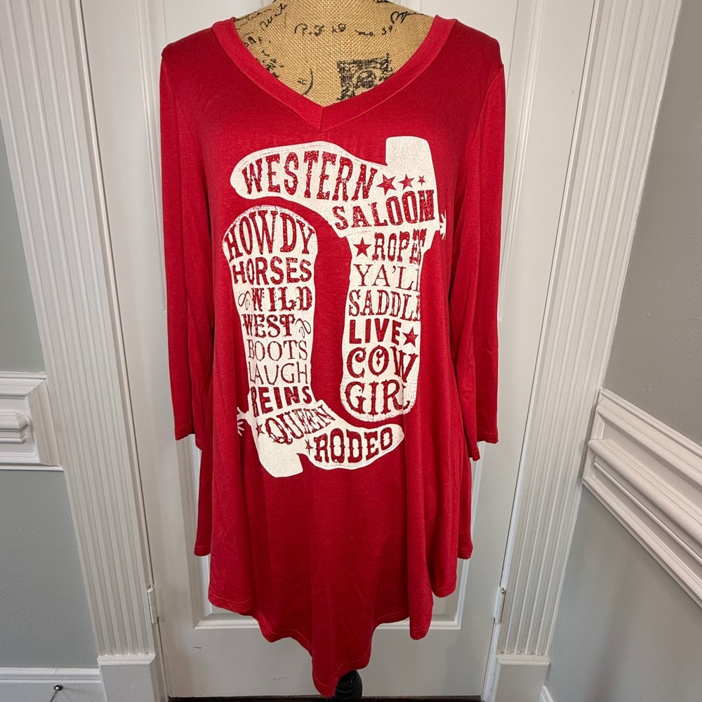 BLEU Red Western Saloon‎ Cowgirl Boots Graphic V Neck Tunic Top Shirt Small EUC
